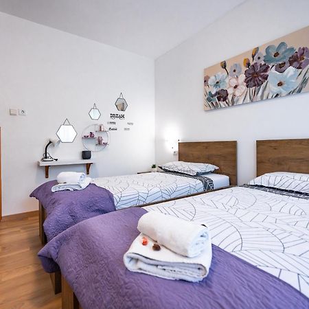 E-M Apartments With Private Pool Vinkuran Zewnętrze zdjęcie