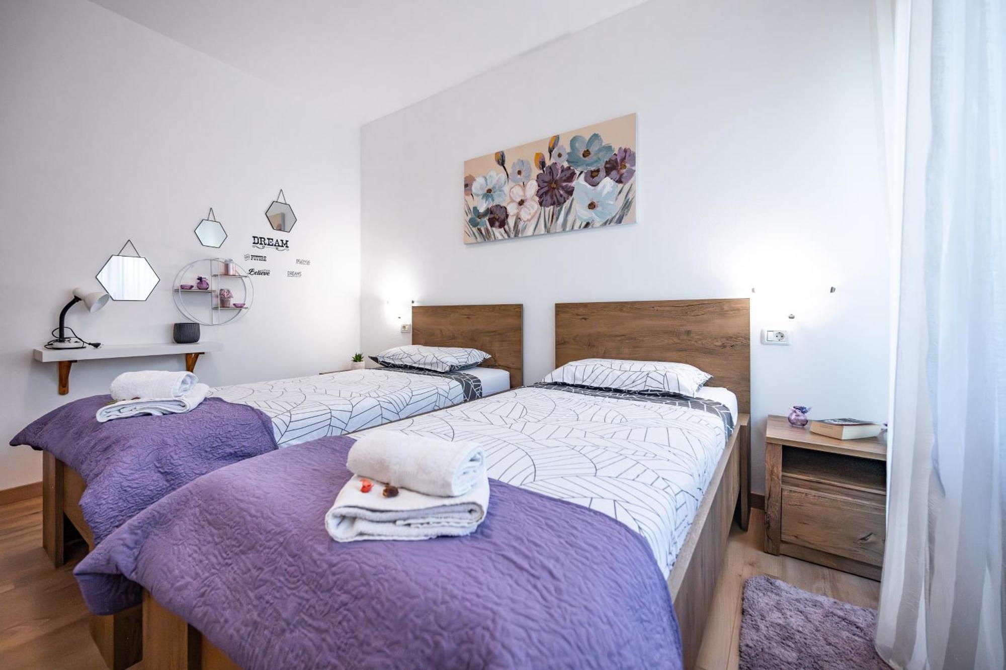 E-M Apartments With Private Pool Vinkuran Zewnętrze zdjęcie